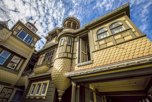 winchester mystery house exterior